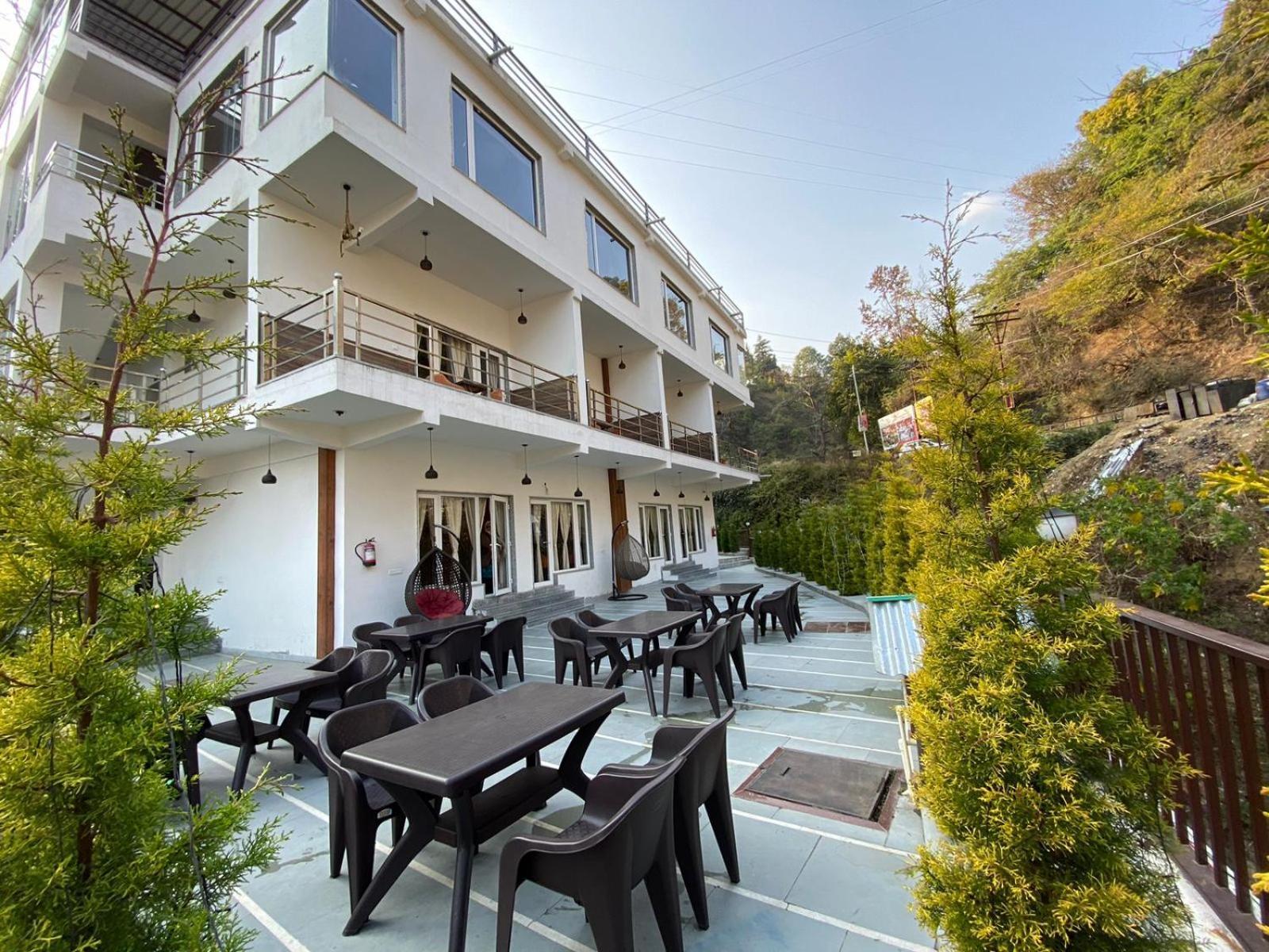 The Aesthetic Hotel & Restaurant Bhīm Tāl Exterior foto